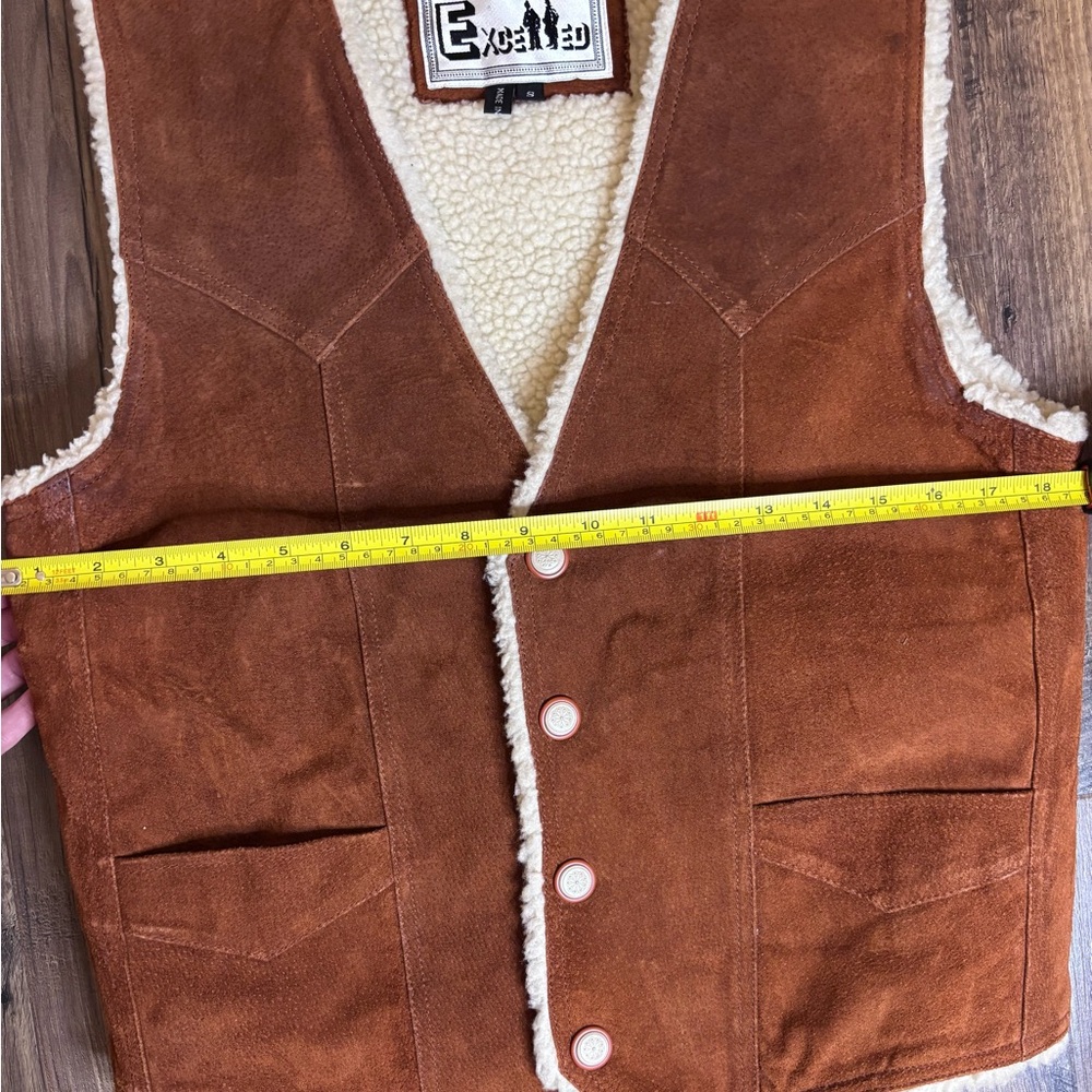 Vintage Leather Cozy Lined Vest - Picture 6 of 6